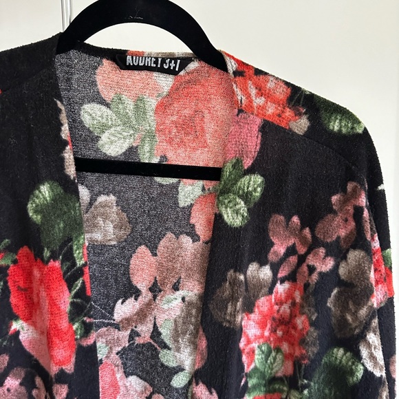 Audrey 3 + 1 Kimono like Sweater O/S - Picture 2 of 4